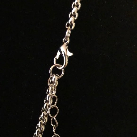 - Necklace and Chain - Picture 4 of 5